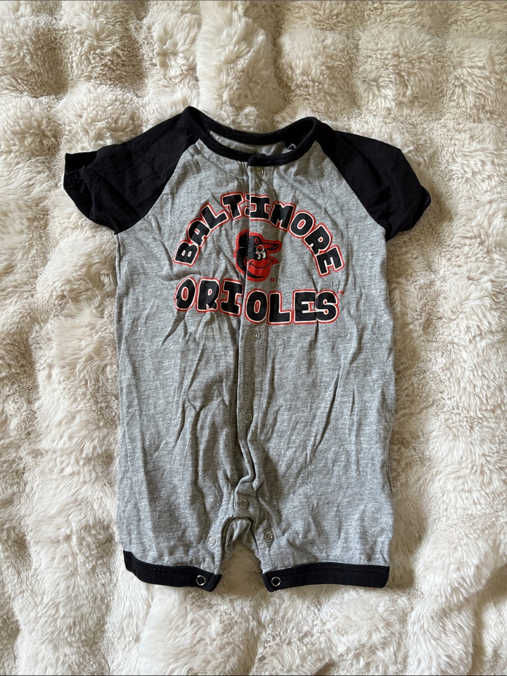 Genuine Merchandise Gray & Black Baltimore Orioles Baby Romper